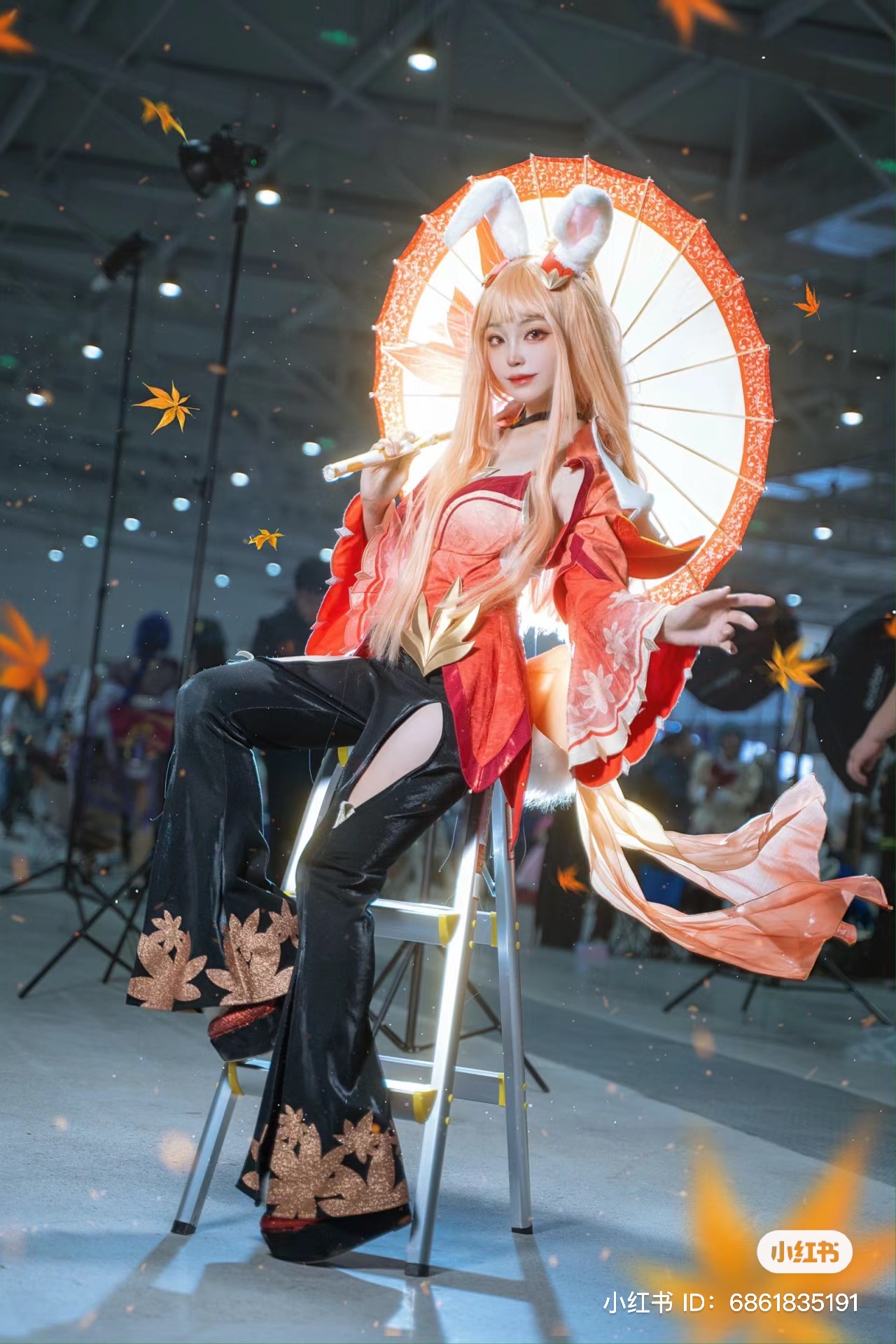 Gợi ý pose- tạo dáng chụp ảnh cosplay tại fes với thang